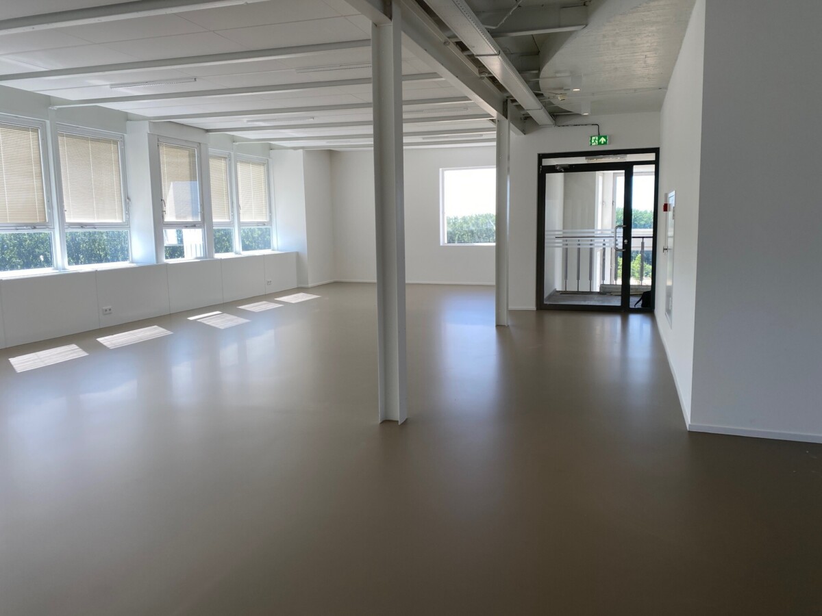 P Arnhem Tivolilaan 205 kantoorrenovatie 3