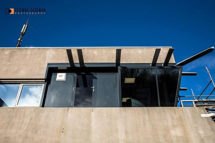 De markante buitenzijde van het VCR Gebouw B