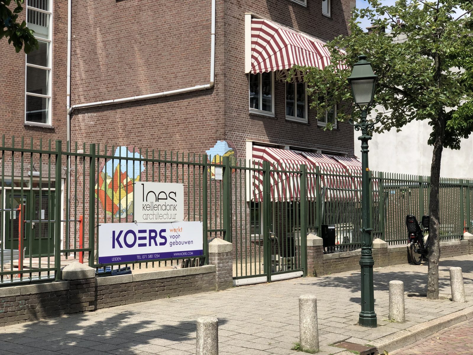 Tijdens de zomervakantie in 2019 werd onder andere de interne verbouwing van Basisschool Statenkwartier in Den-Haag uitgevoerd.