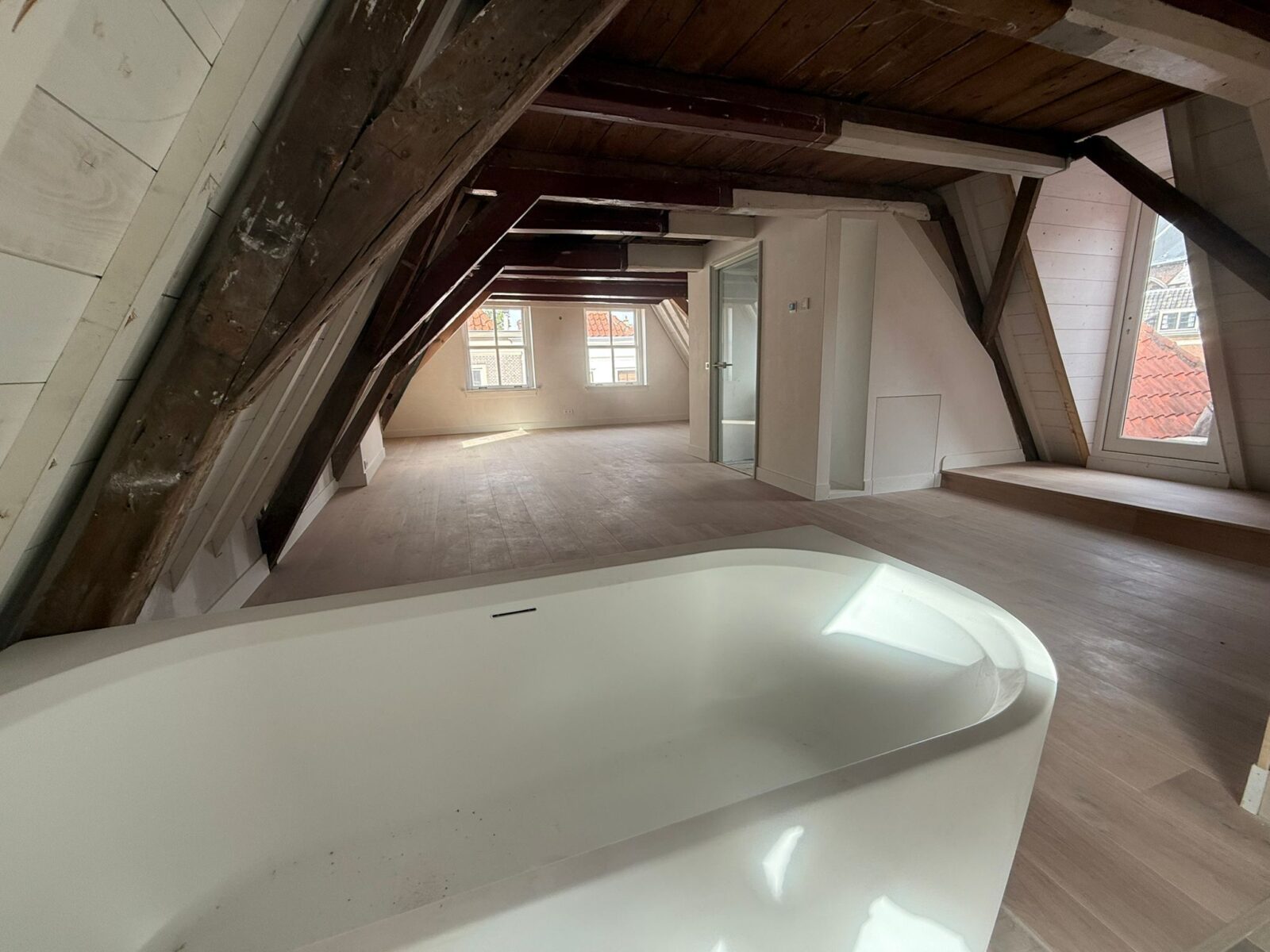 Badkamer op de zolderverdieping